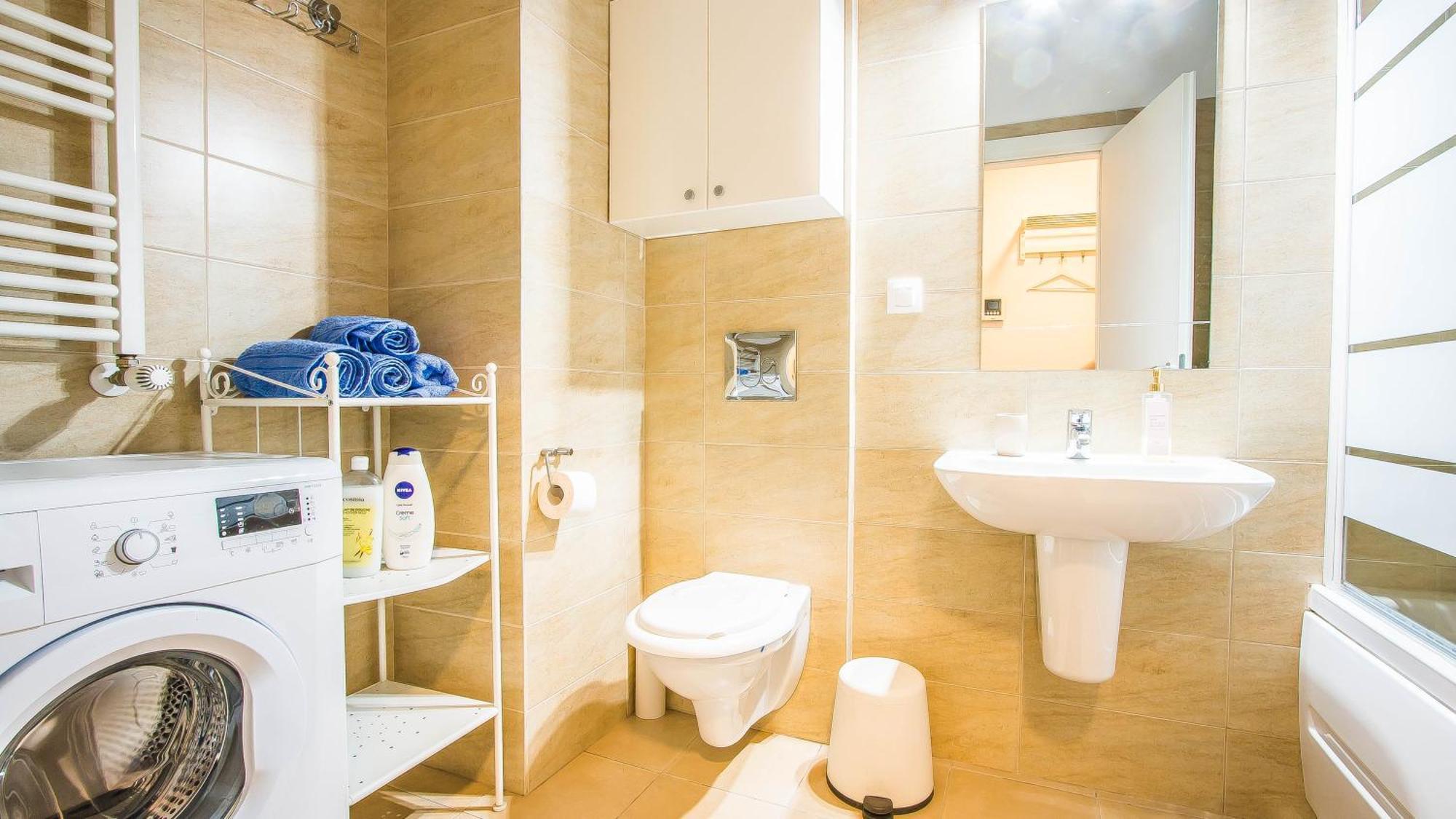 Luxury / Mihai Bravu Apartmens บูคาเรสต์ ภายนอก รูปภาพ
