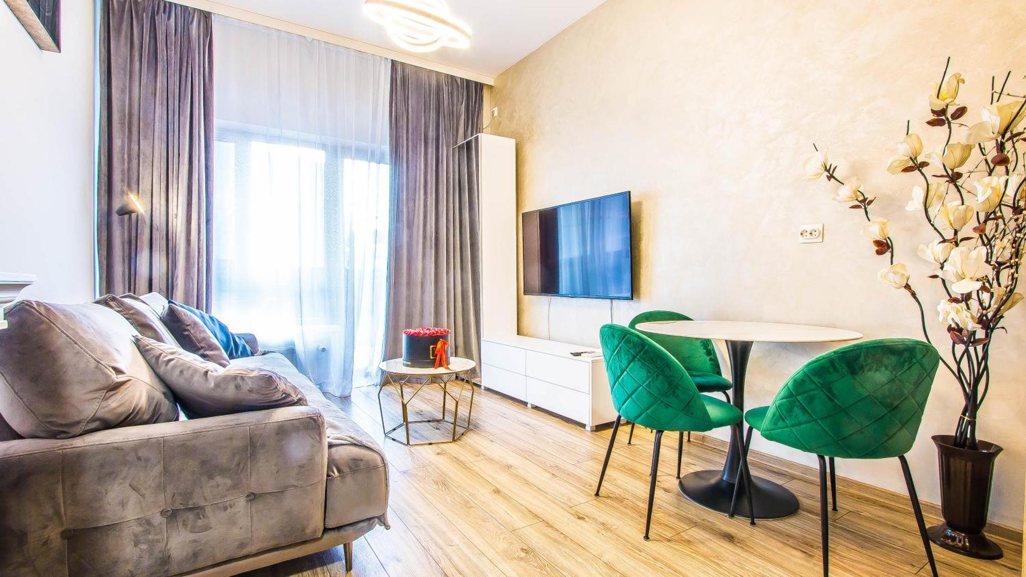 Luxury / Mihai Bravu Apartmens บูคาเรสต์ ภายนอก รูปภาพ